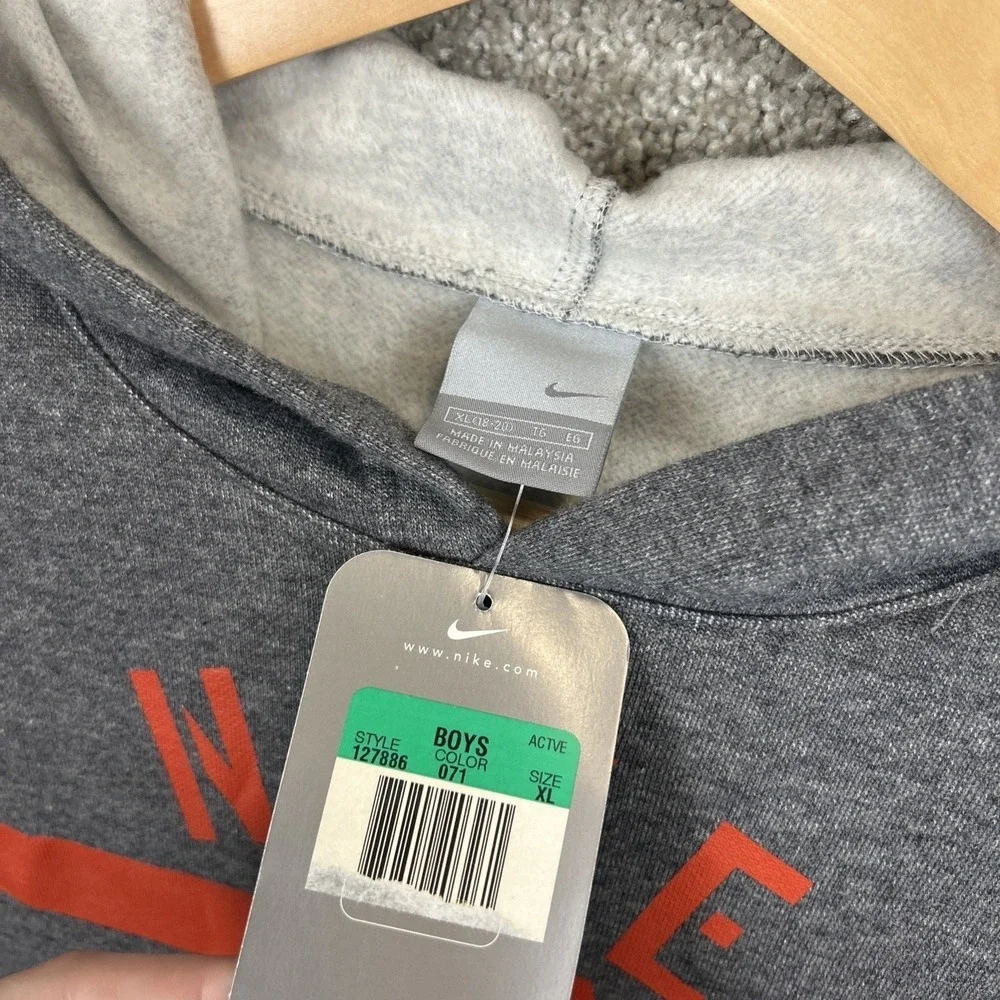 Vintage Nike Basketball Hoodie Youth XL 18-20 Gray 23 Pullover Sweatshirt NEW